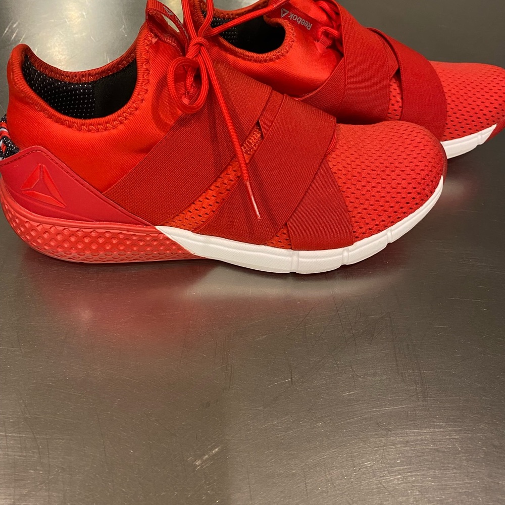 women’s Reebok sneakers